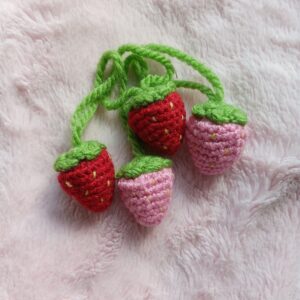 llaveros frutillas
